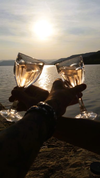 Apéritif dinatoire sur les bords du Lac du Salagou