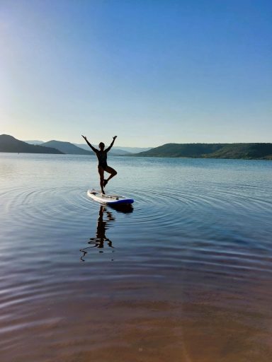 Paddle sur le Lac du Salagou